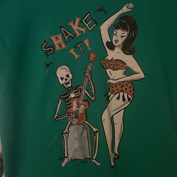 “Shake It!” Rockabilly Gothabilly Mischief Made Retro Pinup Graphic Tee Shirt - Picture 3 of 3